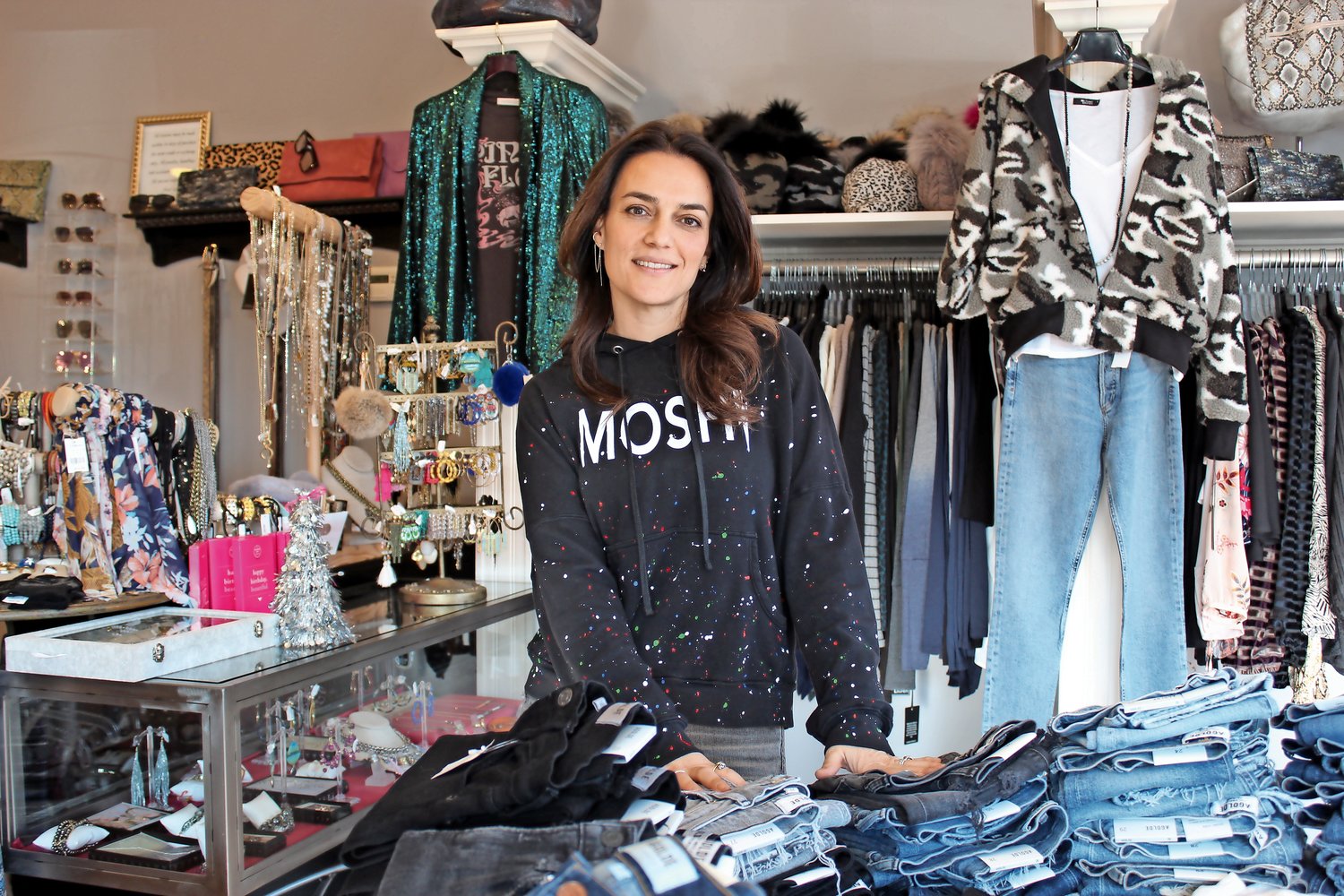 Bellmore business owners give online outlets a run for their money